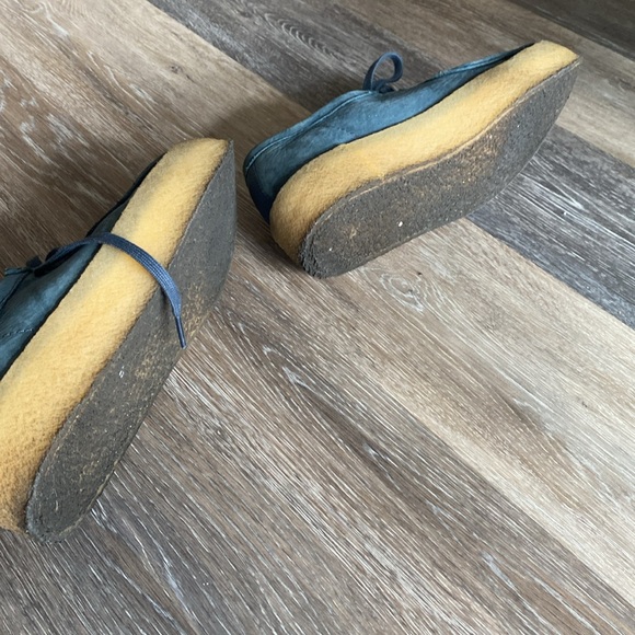 Men’s size 9 Clark’s original wallabee chukka in Teal - Picture 14 of 17